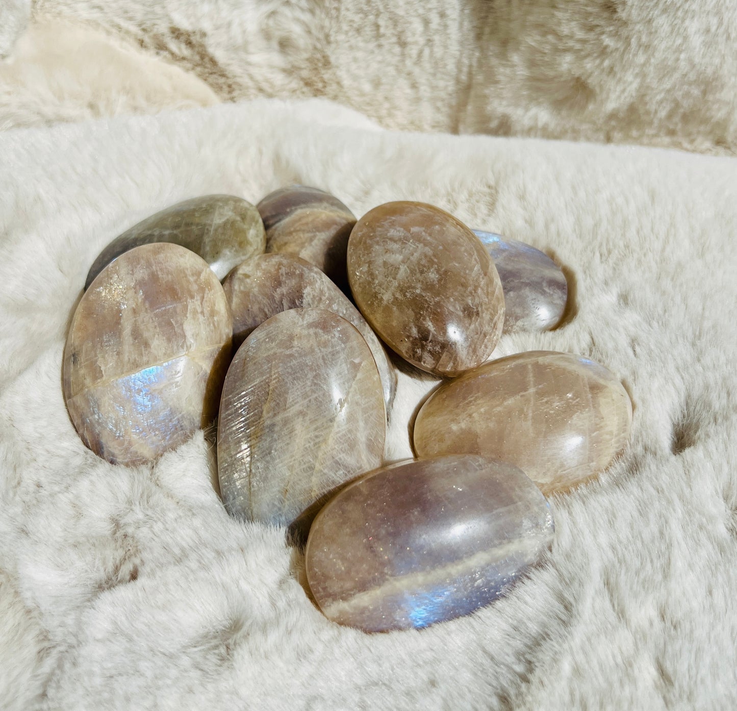 Moonstone Palm stone